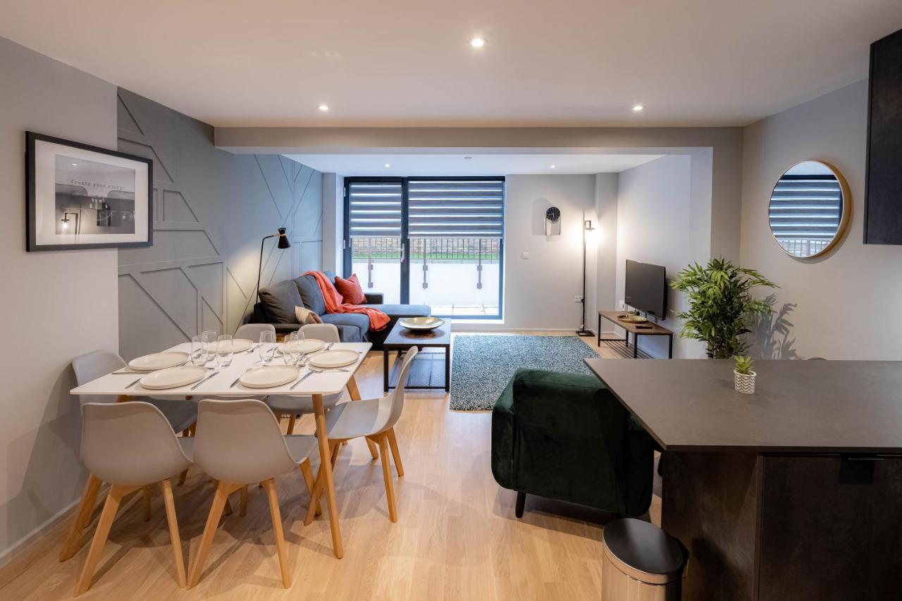 Luxurious Apartments Hackney Near Train Station London Exteriör bild